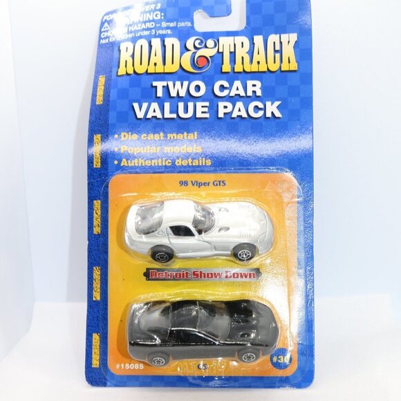 Road & Track 2 car pack C5 Corvette and Viper GTS card shows age/shelf wear - Picture 1 of 4